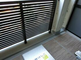 13/16 バルコニー