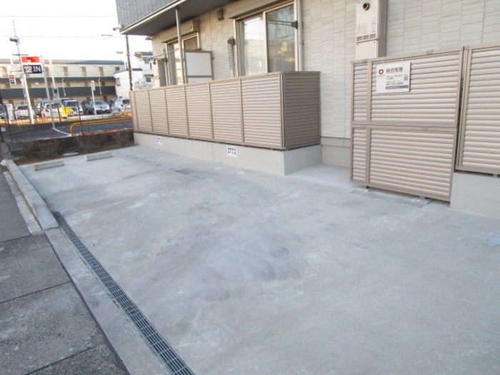 3/6 駐車場