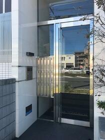 17/17 エントランス