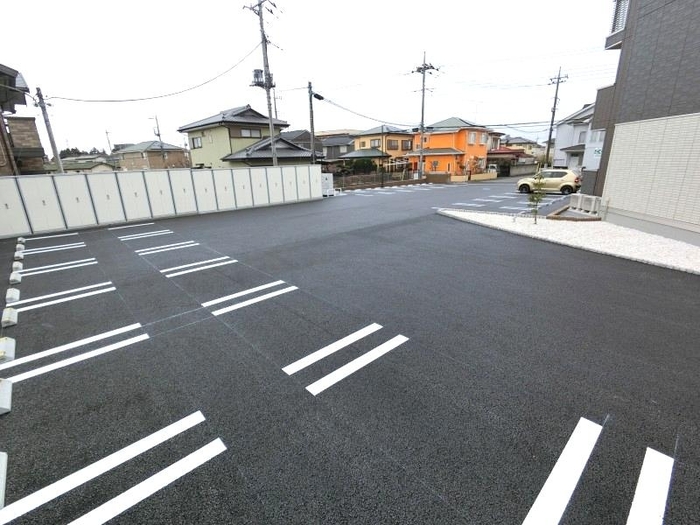 20/27 駐車場