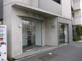 2/2 エントランス