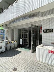 16/17 エントランス