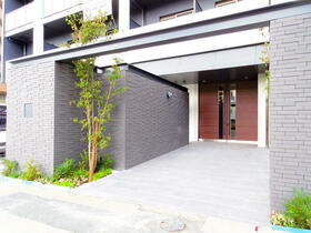 15/16 エントランス