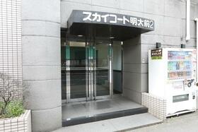 16/16 エントランス