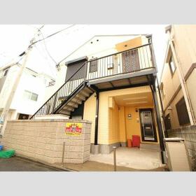 5/5 エントランス