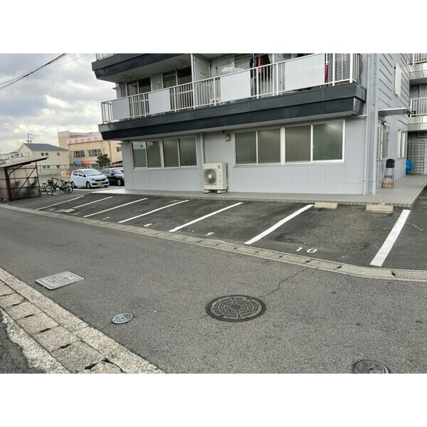 8/12 駐車場