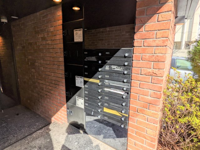 26/30 エントランス