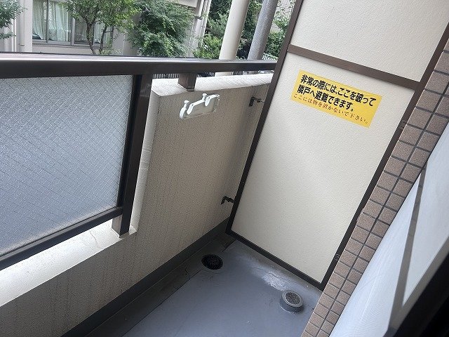16/20 バルコニー