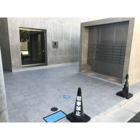 2/2 エントランス