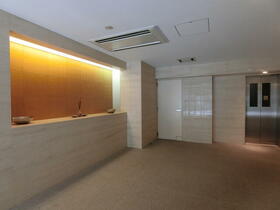 8/8 エントランス