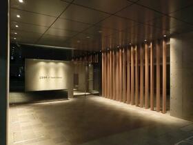 16/16 エントランス