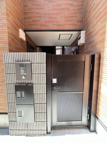 2/3 エントランス