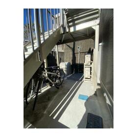 16/16 エントランス