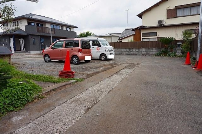 20/30 駐車場