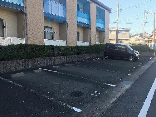 14/15 駐車場