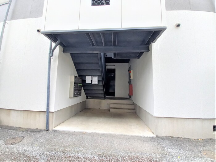 17/18 エントランス