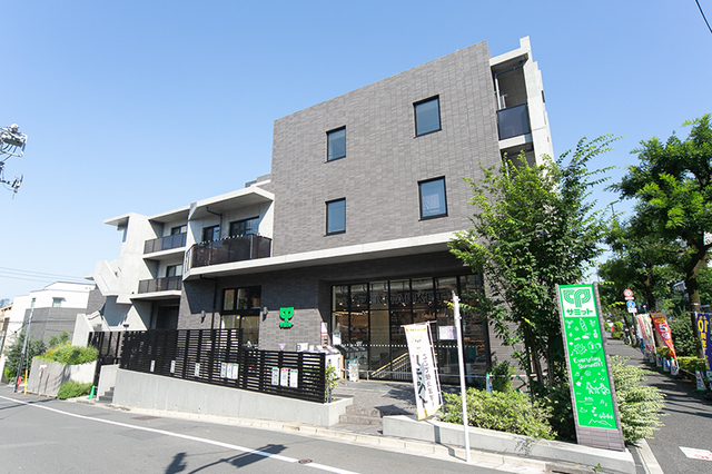 2/8 外観