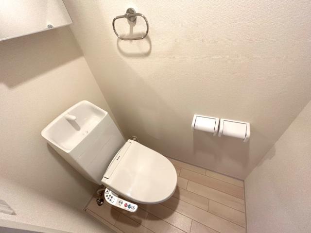 16/27 トイレ