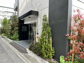 14/16 エントランス