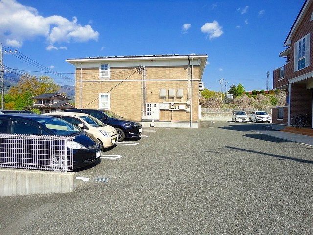 14/20 駐車場