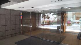 16/16 エントランス