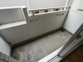 13/16 バルコニー