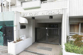 16/16 エントランス