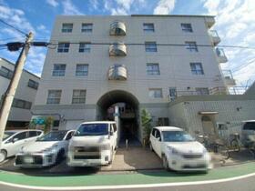 16/16 エントランス