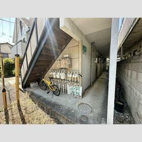 2/2 エントランス