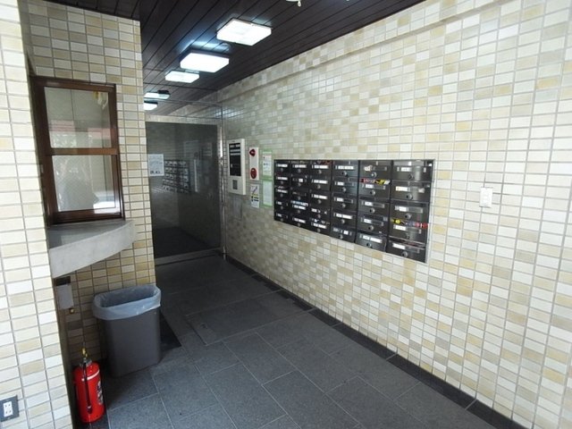 3/4 エントランス