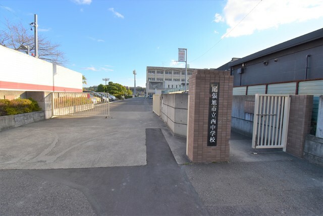 17/20 駐車場