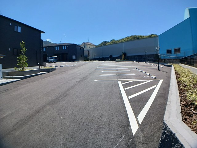 14/20 駐車場