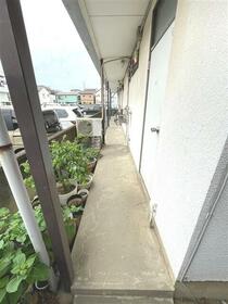 2/2 エントランス