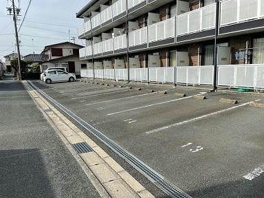 15/17 駐車場