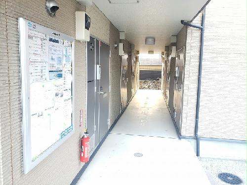 2/3 エントランス