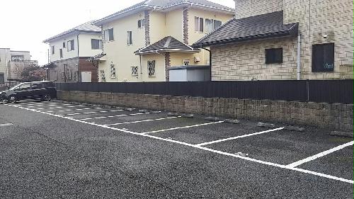 14/17 駐車場
