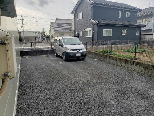 2/2 駐車場