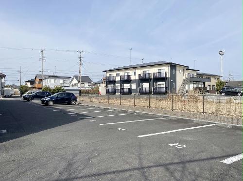 14/14 駐車場