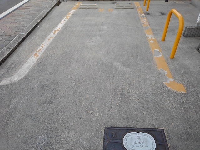 14/20 駐車場