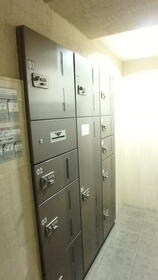 16/16 エントランス