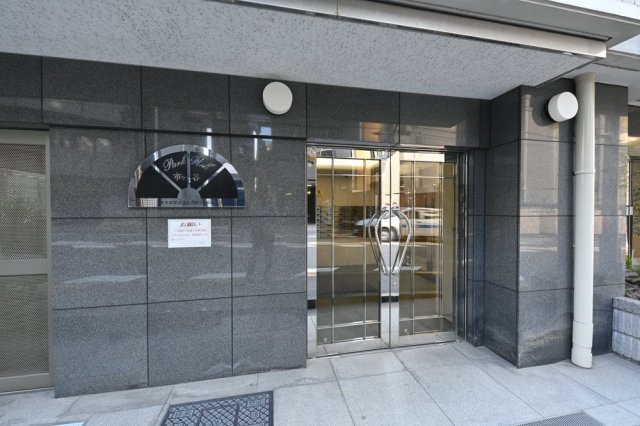 2/4 エントランス