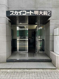 16/16 エントランス