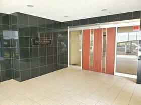 14/16 エントランス