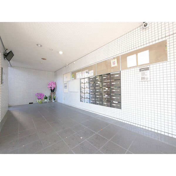 14/14 エントランス