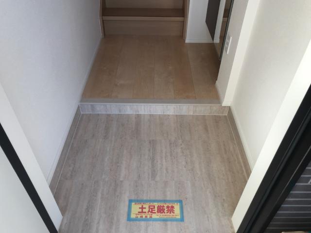 15/21 玄関