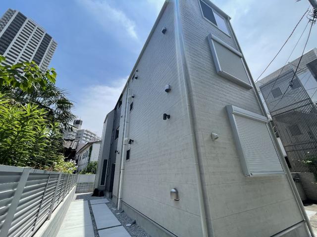 2/30 外観