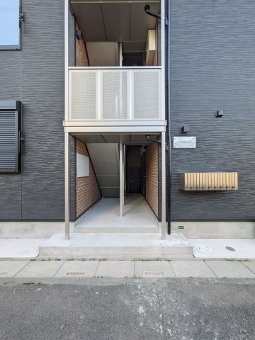 22/30 エントランス