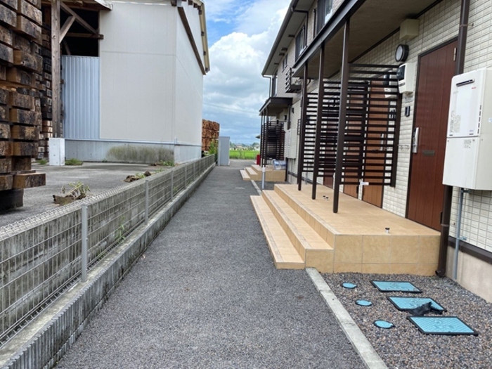 18/18 エントランス