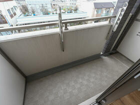 13/16 バルコニー