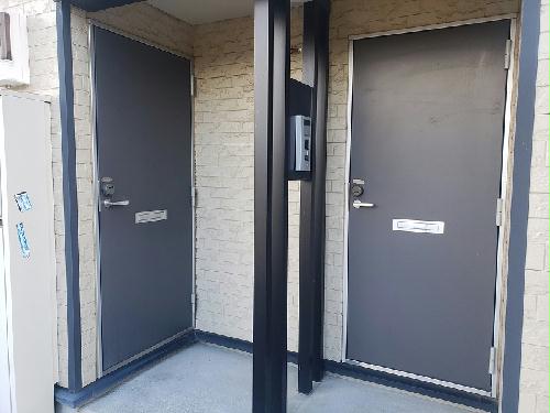 13/14 エントランス